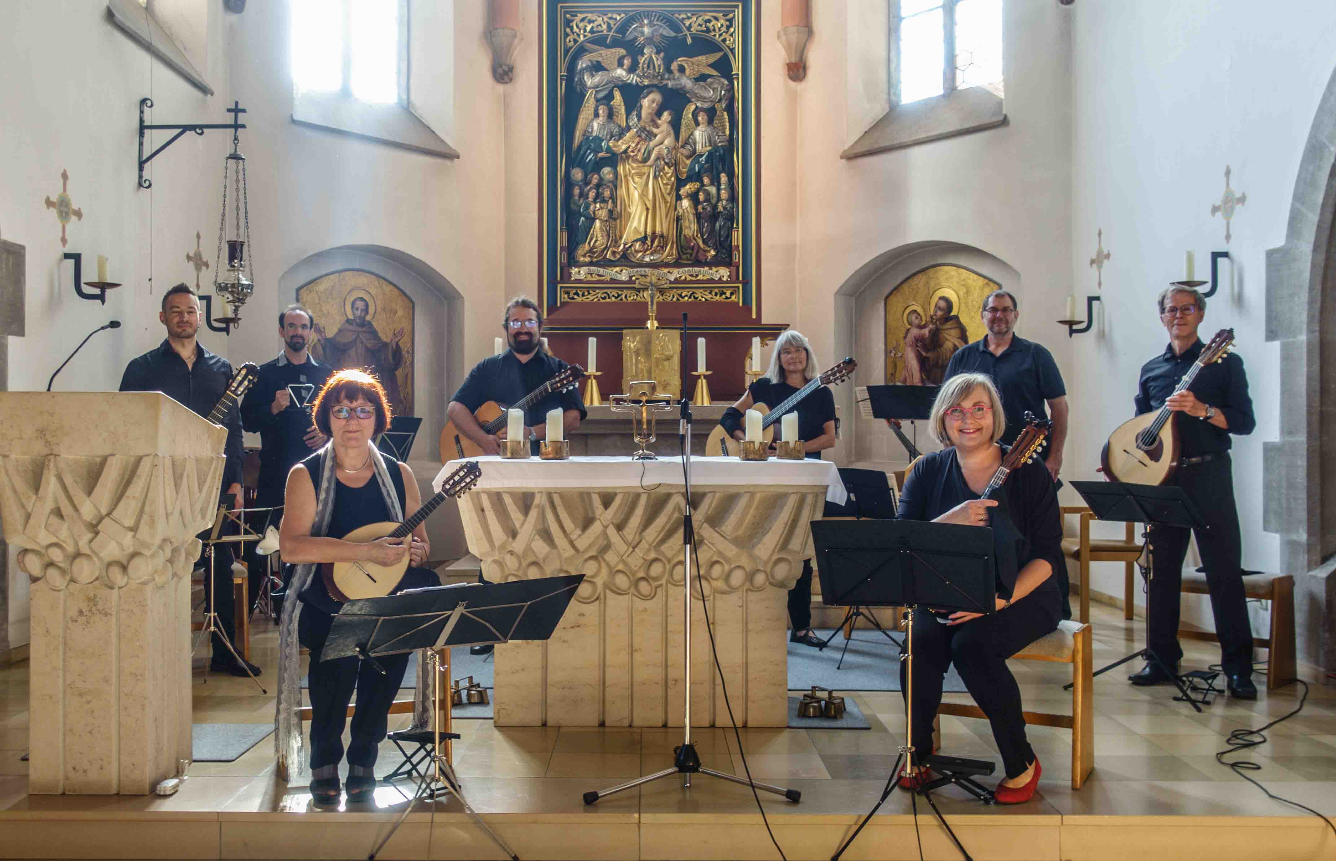 Kammerensemble musica a corda in der 
      Kirche des Liebfrauenhauses Herzogenaurach
